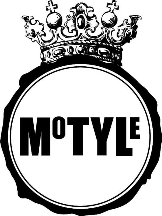 MOTYLE.jpg
