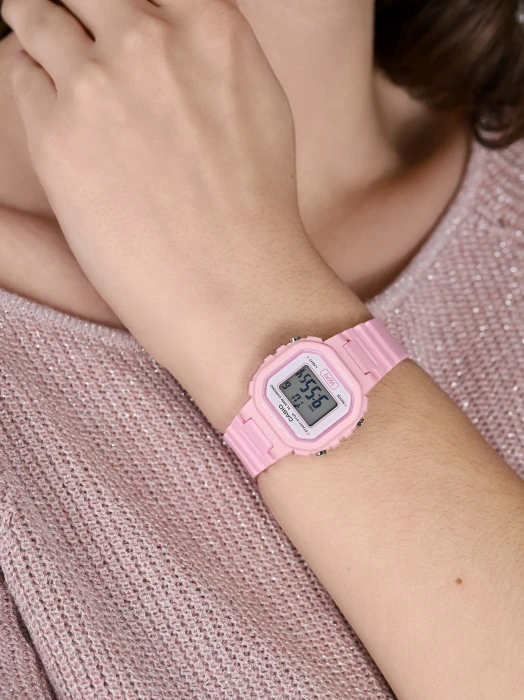 Casio-mlodzieżowy_LA-20WH-4A1EF_2.webp
