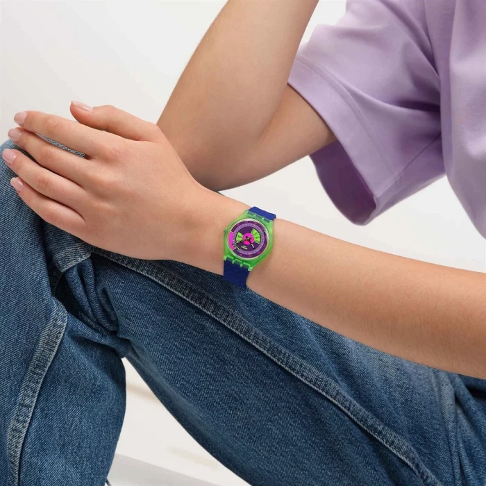 SO28G704_zegarek_swatch-neon.webp