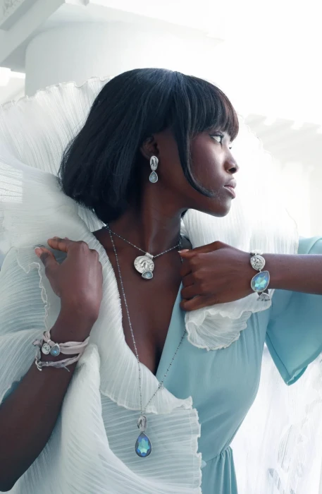 BIZUTERIA-MOTYLE-BIALY-LABEDZ-