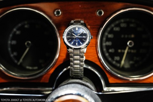 Zegarek-męski-Casio-Edifice-EFR-109D-2AER-38-mm-z-granatową-tarczą-srebrną-stalową-bransoleta-i-datownikiem1