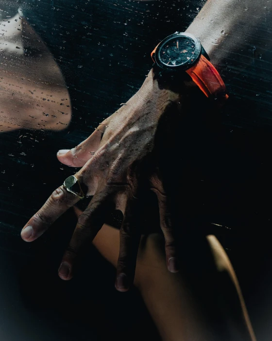 Zegarek-męski-Certina-DS-Action-Chrono-C048.417.37.051.03-z-czarną-tarczą-chronografu-i-pomarańczowym-paskiem-silikonowym5