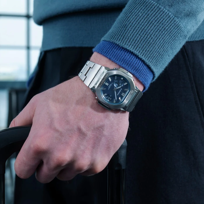 g-steel-Zegarek-męski-Casio-G-SHOCK-G-Steel-GMC-2500D-1A2ER-z-niebieskoszarą-tarczą-i-srebrzystą-stalową-bransoletą6