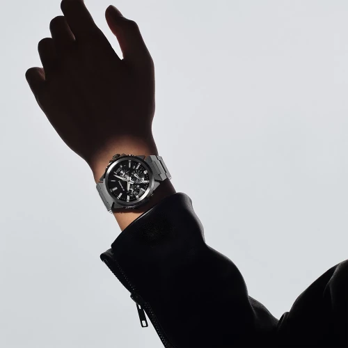 Zegarek-sportowy-męski-Casio-G-SHOCK-G-Steel-GST-W1000D-1AER-z-czarna-tarczą-i-srebrzystą-stalową-bransoletą-1