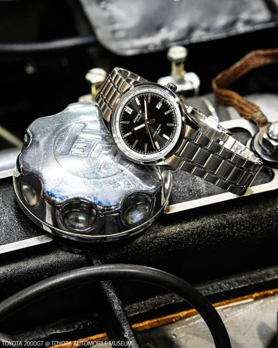 Zegarek-męski-Casio-Edifice-EFR-109D-1AER-38-mm-z-czarną-tarczą-i-stalową-bransoletą-toyota-sportowy-klasyczny3